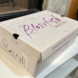 Blowfish Malibu Women's Balla Core Wedge Sandal tie-dye sz9